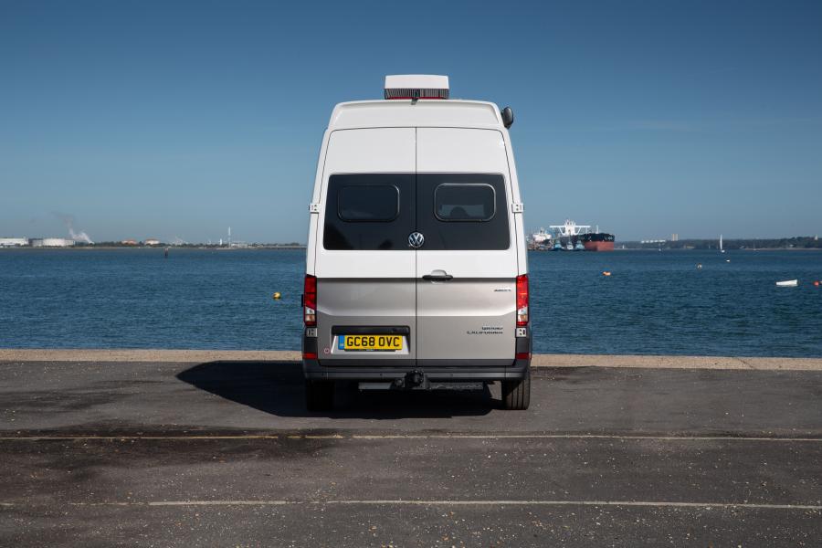  Volkswagen Grand California 680 2019 года  (UK) (фото 15 из 21)